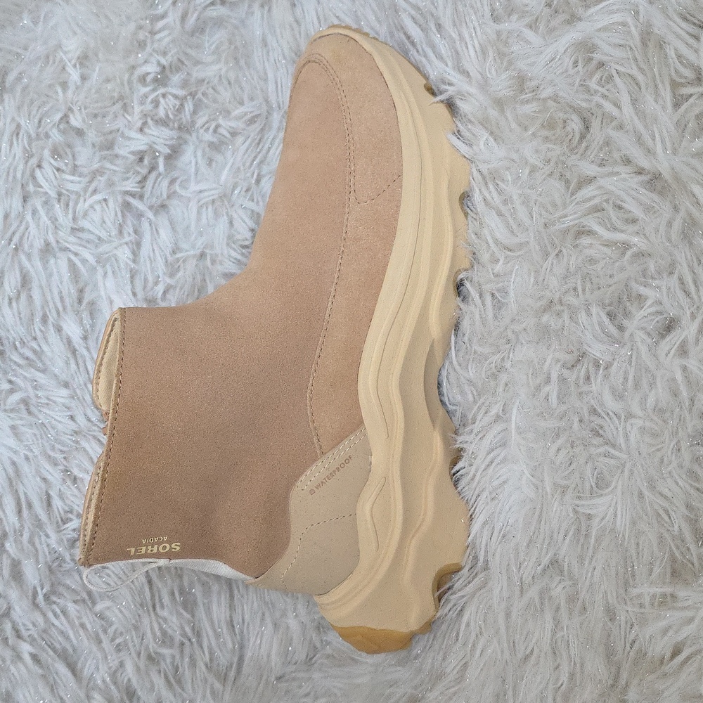 SOREL Stylish Tan Ankle Boots